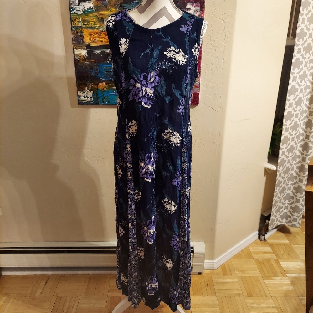 Starina Dark Blue Floral Maxi Dress